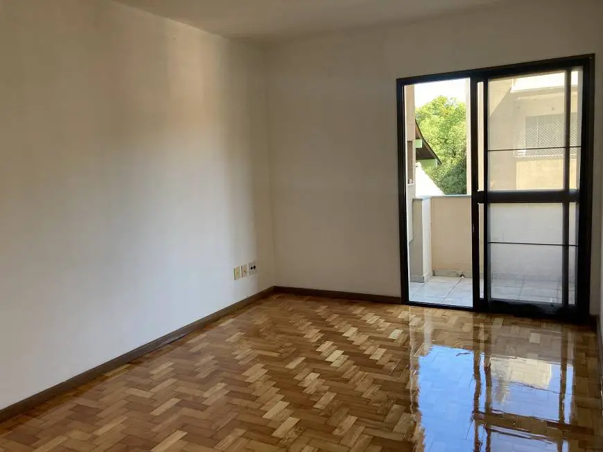 Foto 2 de Apartamento com 2 Quartos para alugar, 60m² em Teresópolis, Porto Alegre