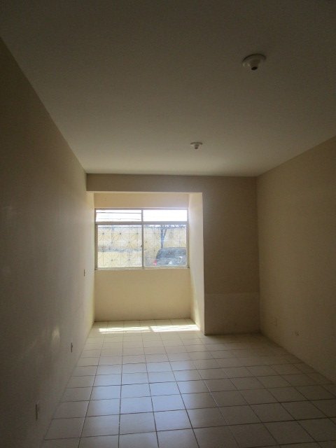 Foto 3 de Apartamento com 2 Quartos para alugar, 85m² em Varjota, Fortaleza