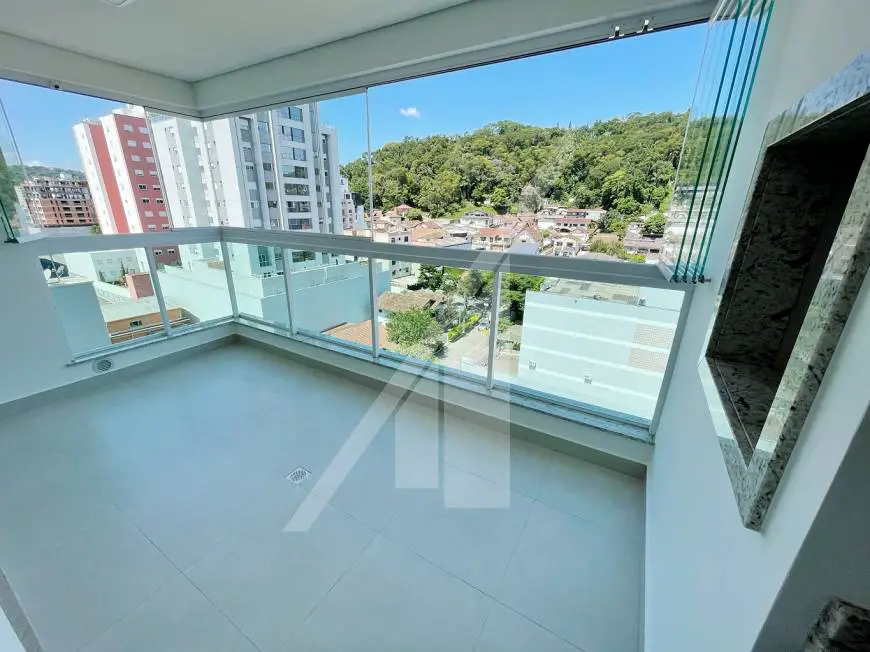 Foto 2 de Apartamento com 2 Quartos para alugar, 90m² em Velha, Blumenau