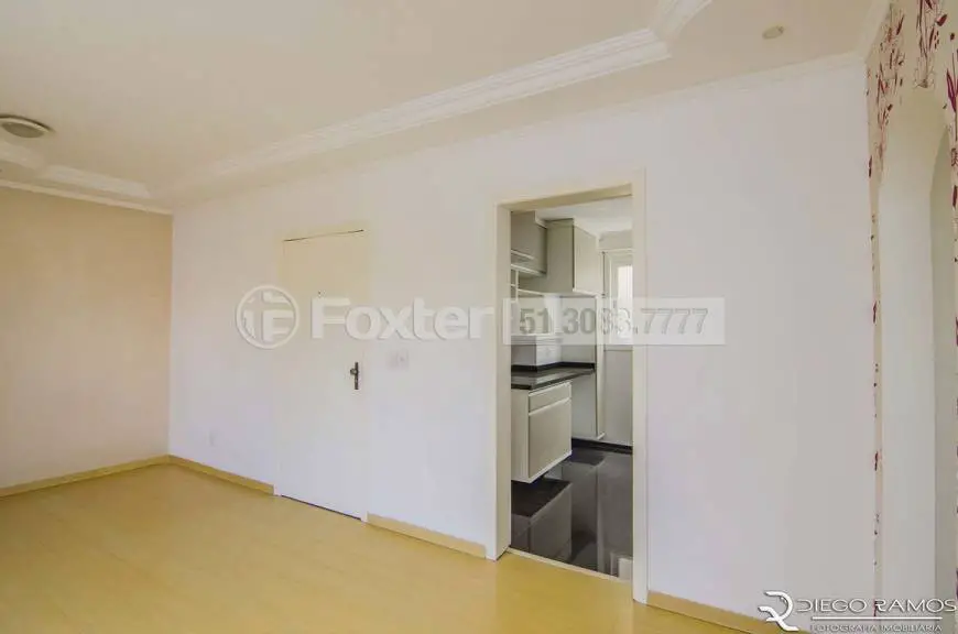 Foto 2 de Apartamento com 2 Quartos à venda, 59m² em Vila Assunção, Porto Alegre