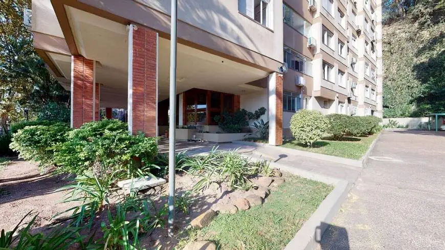 Foto 3 de Apartamento com 2 Quartos à venda, 84m² em Vila Assunção, Porto Alegre