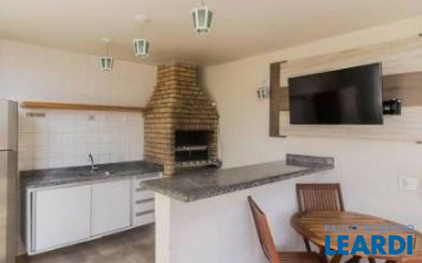 Foto 4 de Apartamento com 2 Quartos para alugar, 55m² em Vila Endres, Guarulhos