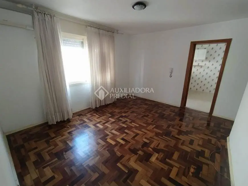 Foto 1 de Apartamento com 2 Quartos para alugar, 65m² em Vila Ipiranga, Porto Alegre