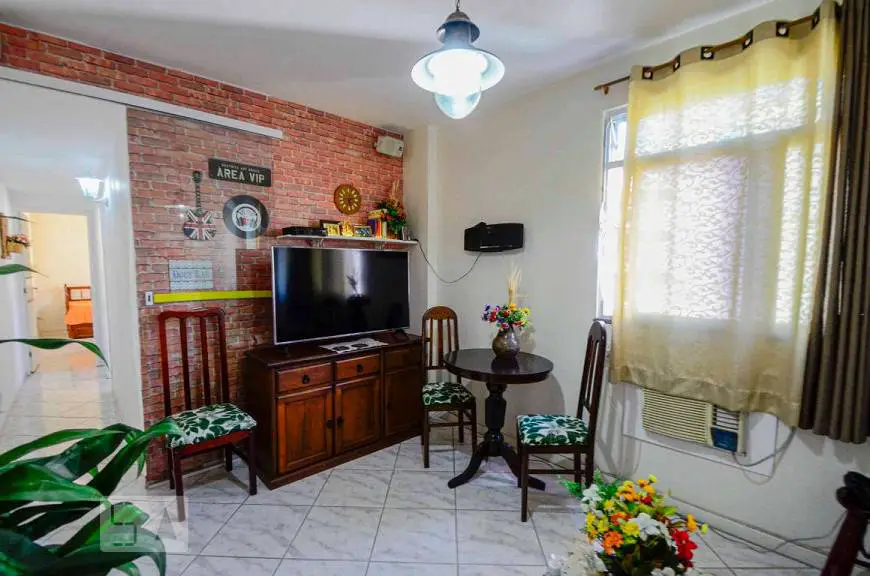 Foto 2 de Apartamento com 2 Quartos para alugar, 52m² em Vila Isabel, Rio de Janeiro