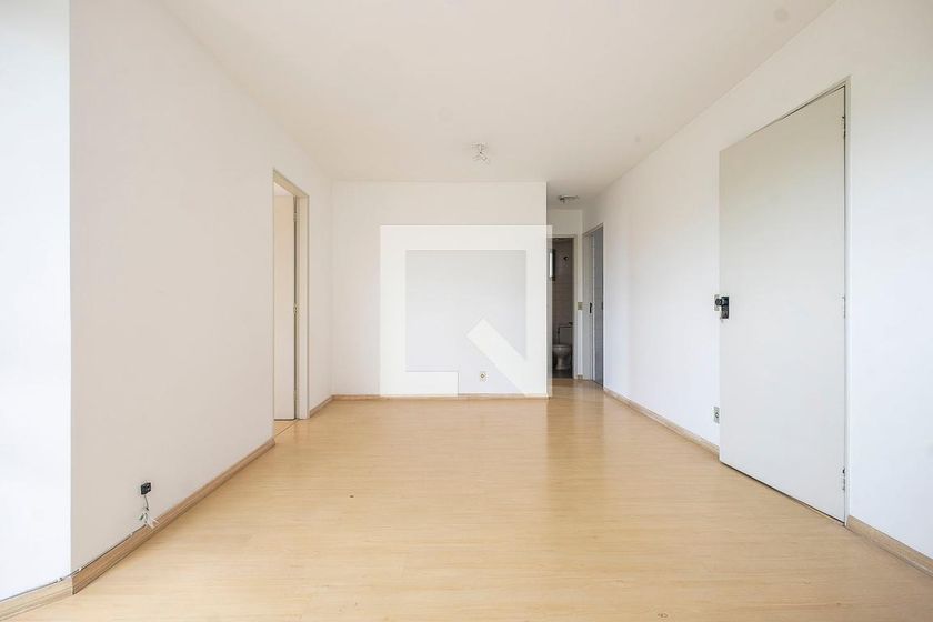 Foto 4 de Apartamento com 2 Quartos para alugar, 56m² em Vila Madalena, São Paulo