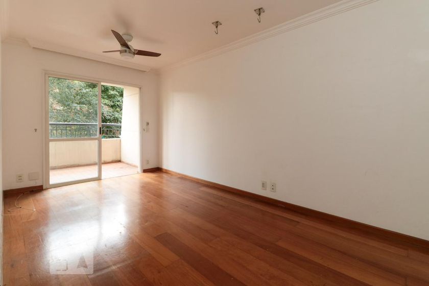 Foto 3 de Apartamento com 2 Quartos para alugar, 74m² em Vila Madalena, São Paulo