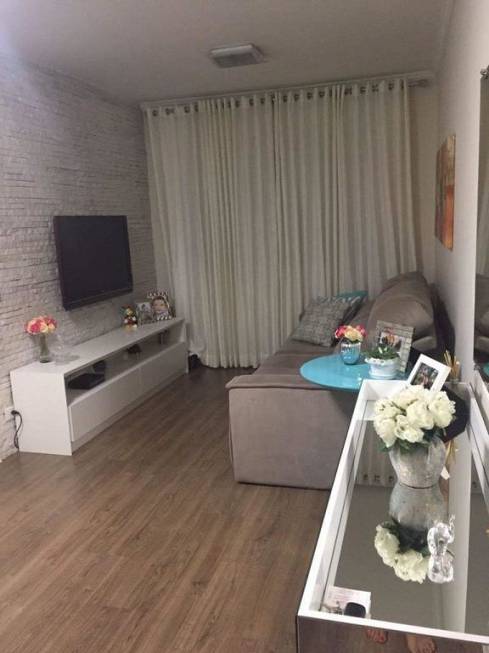 Foto 1 de Apartamento com 2 Quartos à venda, 59m² em Vila Marari, São Paulo