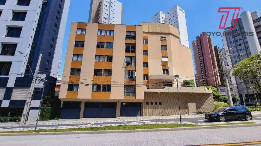Foto 1 de Apartamento com 3 Quartos para alugar, 108m² em Água Verde, Curitiba