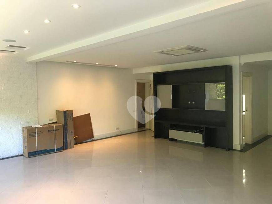 Foto 3 de Apartamento com 3 Quartos à venda, 152m² em Barra da Tijuca, Rio de Janeiro