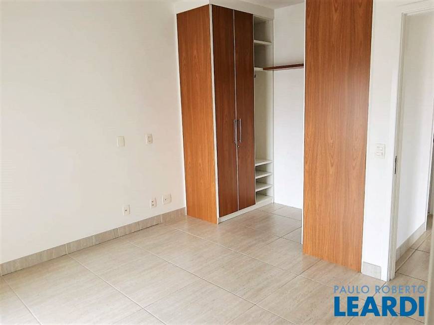 Foto 2 de Apartamento com 3 Quartos para alugar, 125m² em Brooklin, São Paulo