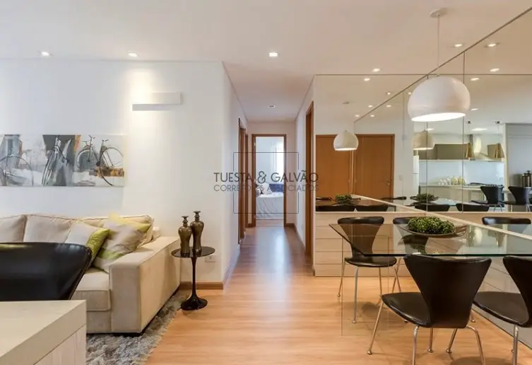 Foto 3 de Apartamento com 3 Quartos à venda, 79m² em Cabral, Curitiba
