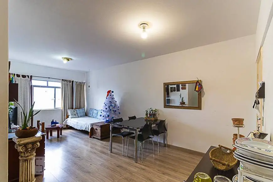 Foto 3 de Apartamento com 3 Quartos para alugar, 110m² em Cambuí, Campinas