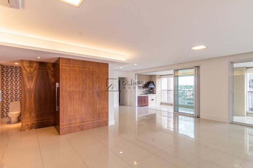 Foto 5 de Apartamento com 3 Quartos para alugar, 234m² em Campo Belo, São Paulo