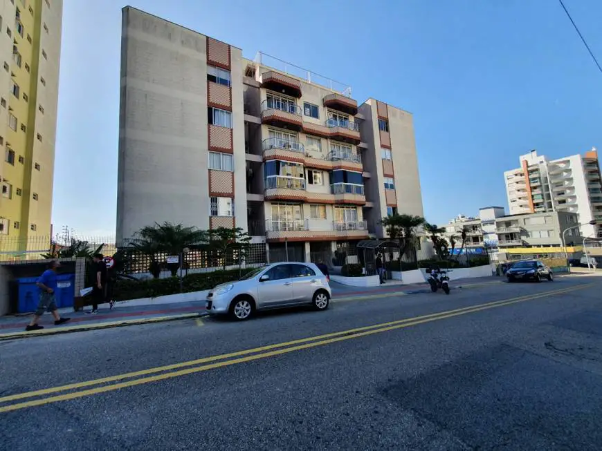 Foto 1 de Apartamento com 3 Quartos para alugar, 74m² em Canto, Florianópolis