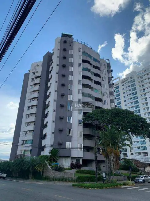 Foto 1 de Apartamento com 3 Quartos para alugar, 140m² em Centro, Joinville