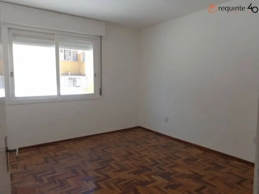 Foto 4 de Apartamento com 3 Quartos para alugar, 110m² em Centro, Pelotas