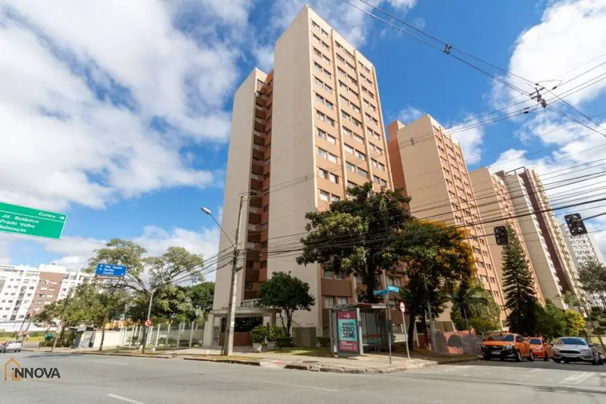 Foto 1 de Apartamento com 3 Quartos para alugar, 72m² em Cristo Rei, Curitiba