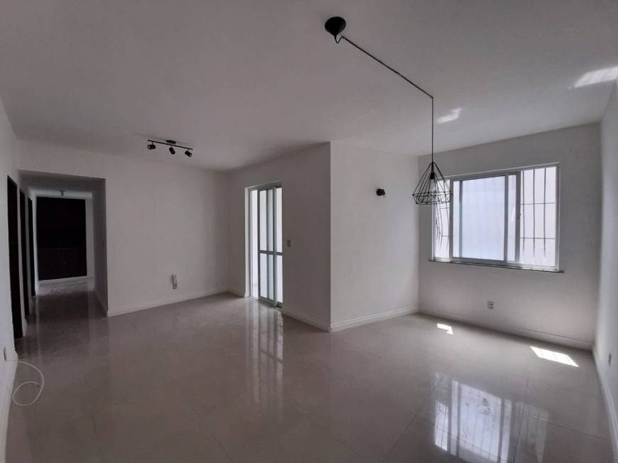 Foto 4 de Apartamento com 3 Quartos para alugar, 121m² em Fátima, Fortaleza