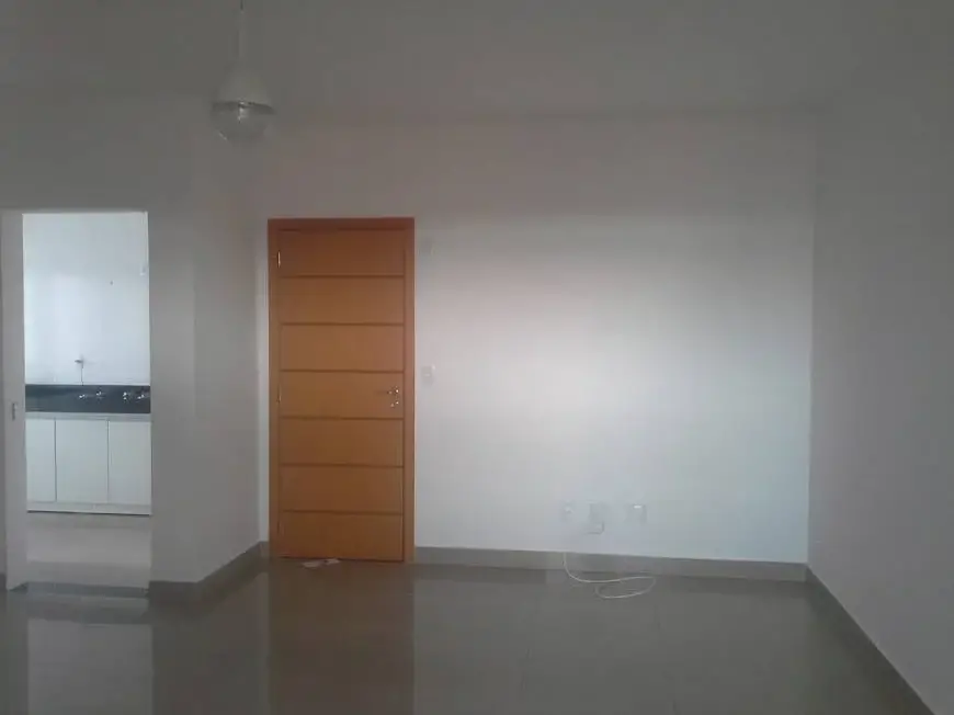 Foto 2 de Apartamento com 3 Quartos para alugar, 10m² em Inconfidentes, Contagem