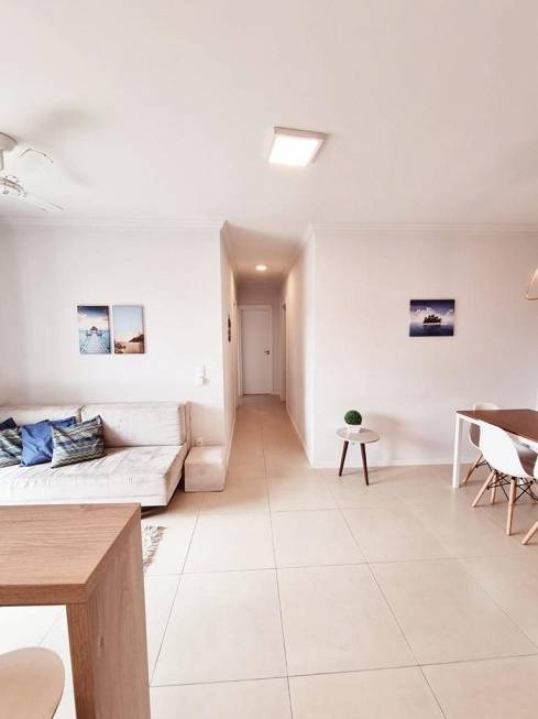 Foto 2 de Apartamento com 3 Quartos à venda, 75m² em Itacolomi, Balneário Piçarras
