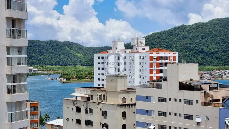 Foto 1 de Apartamento com 3 Quartos para alugar, 127m² em Ponta da Praia, Santos