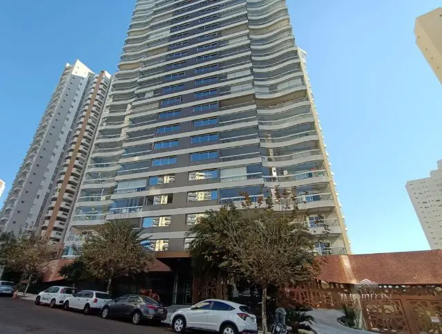 Foto 1 de Apartamento com 3 Quartos à venda, 246m² em Santa Rosa, Londrina