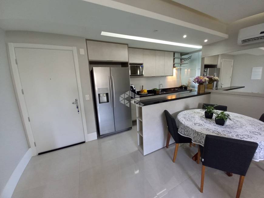 Foto 3 de Apartamento com 3 Quartos à venda, 80m² em São João, Porto Alegre