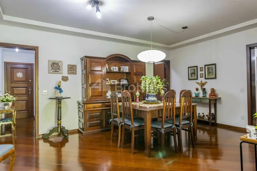 Foto 1 de Apartamento com 3 Quartos à venda, 164m² em Tijuca, Teresópolis