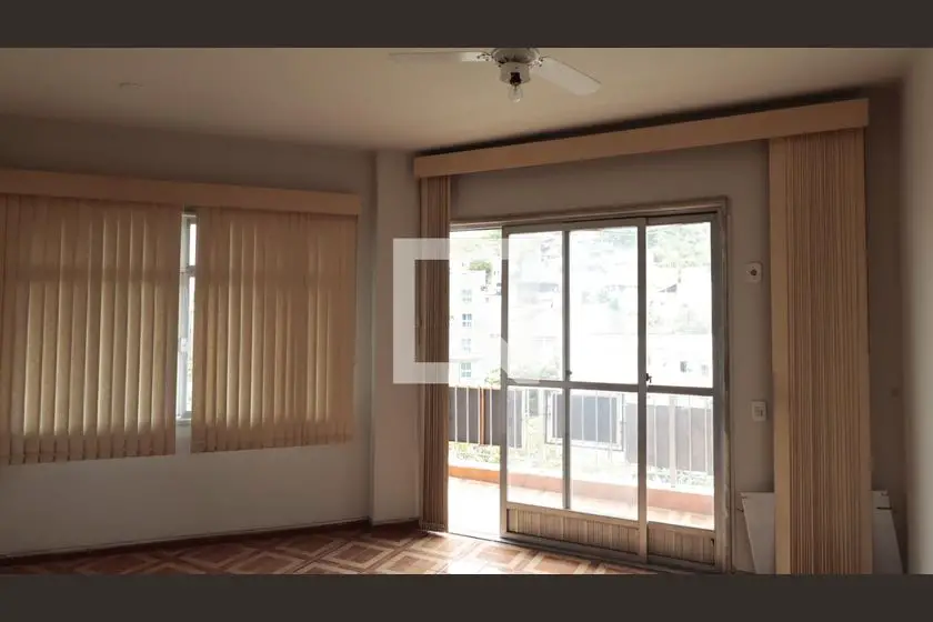 Foto 3 de Apartamento com 3 Quartos para alugar, 113m² em  Vila Valqueire, Rio de Janeiro