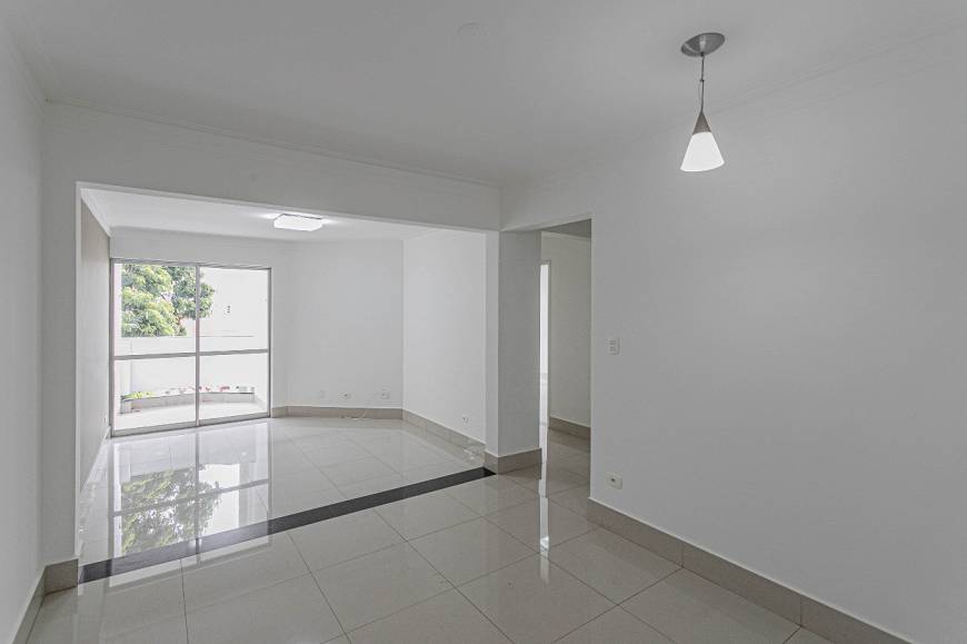 Foto 2 de Apartamento com 3 Quartos para alugar, 154m² em Zona 03, Maringá