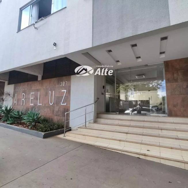 Foto 1 de Apartamento com 3 Quartos à venda, 107m² em Zona 04, Maringá