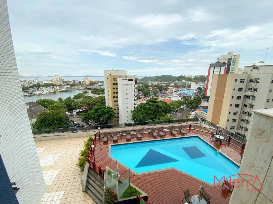 Foto 2 de Apartamento com 4 Quartos à venda, 150m² em Barro Vermelho, Vitória