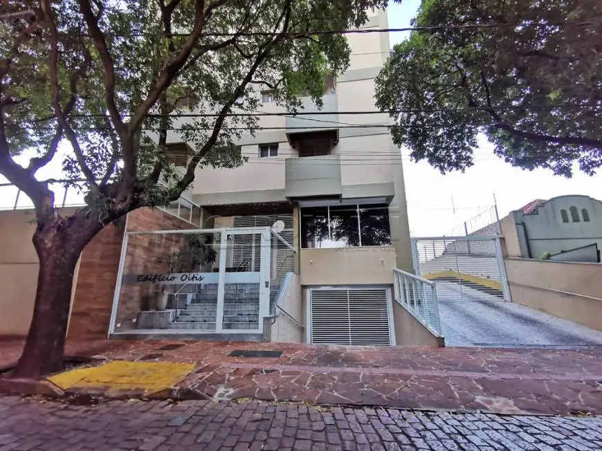 Foto 1 de Apartamento com 4 Quartos para alugar, 252m² em Centro, Araraquara