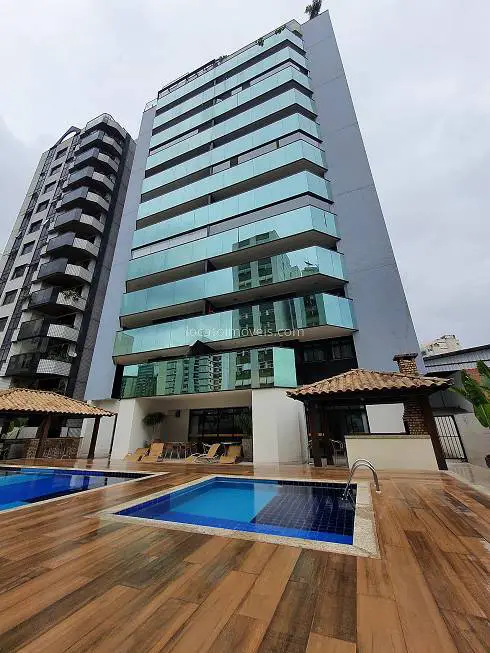 Foto 1 de Apartamento com 4 Quartos à venda, 230m² em Centro, Juiz de Fora
