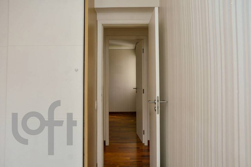 Foto 2 de Apartamento com 4 Quartos à venda, 142m² em Cidade São Francisco, São Paulo