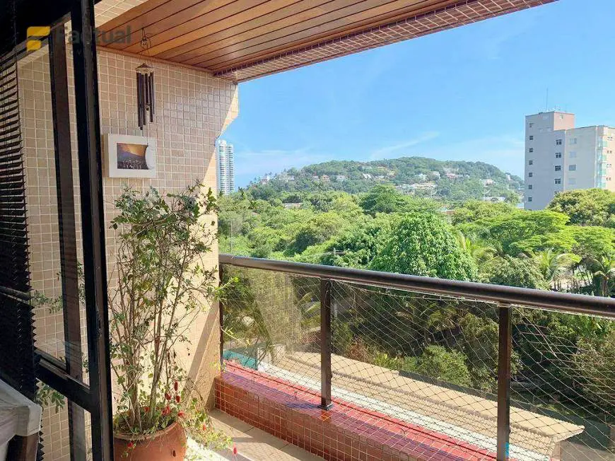 Foto 4 de Apartamento com 4 Quartos à venda, 112m² em Enseada, Guarujá
