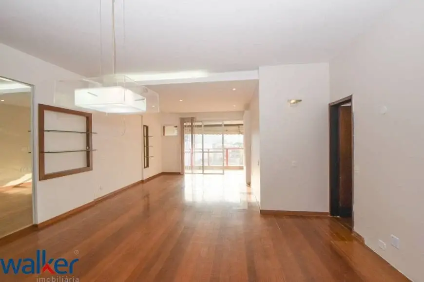 Foto 2 de Apartamento com 4 Quartos à venda, 170m² em Grajaú, Rio de Janeiro