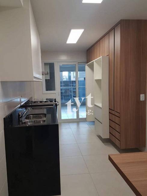 Foto 4 de Apartamento com 4 Quartos à venda, 190m² em Jardim São Paulo, São Paulo