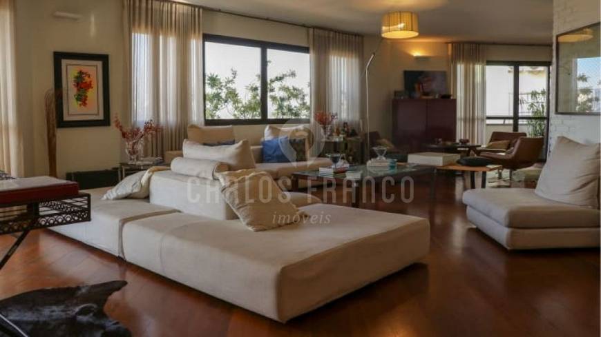 Foto 1 de Apartamento com 4 Quartos à venda, 378m² em Pacaembu, São Paulo
