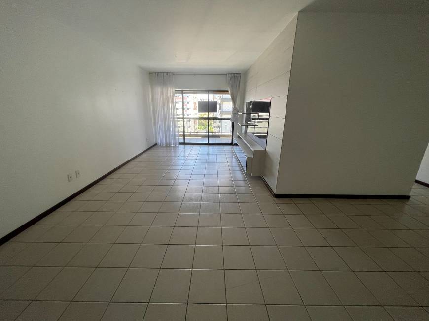 Foto 2 de Apartamento com 4 Quartos à venda, 137m² em Ponta Verde, Maceió