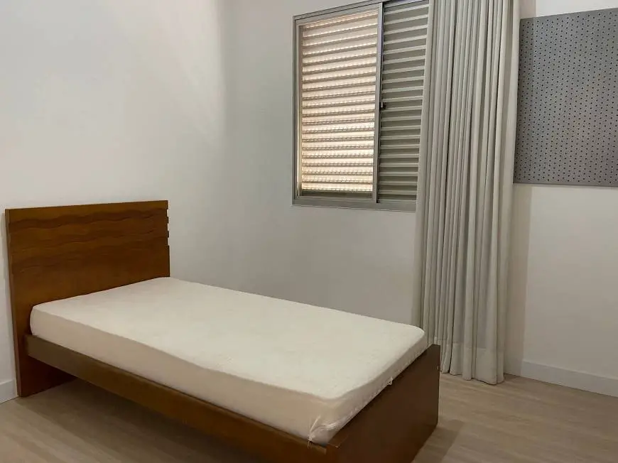 Foto 4 de Apartamento com 4 Quartos à venda, 125m² em Sion, Belo Horizonte