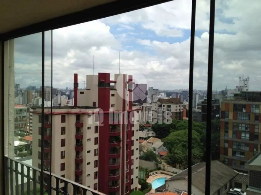 Foto 1 de Apartamento com 4 Quartos à venda, 156m² em Vila Madalena, São Paulo