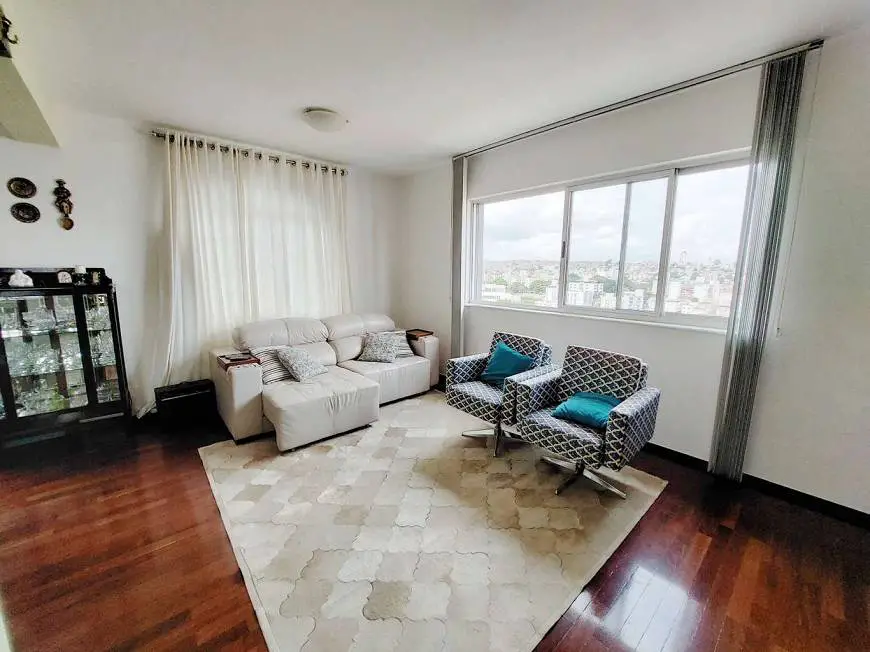 Foto 1 de Apartamento com 4 Quartos à venda, 155m² em Vila Oeste, Belo Horizonte