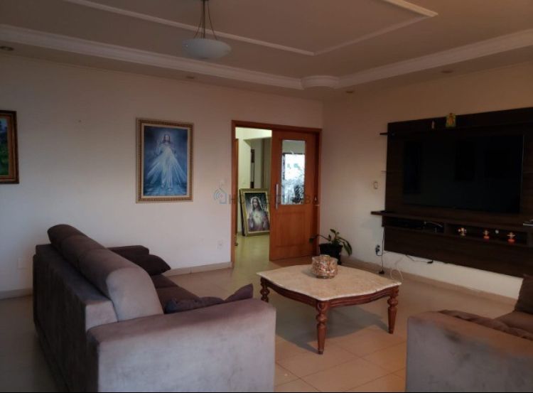 Foto 1 de Apartamento com 5 Quartos à venda, 278m² em Duque de Caxias, Cuiabá