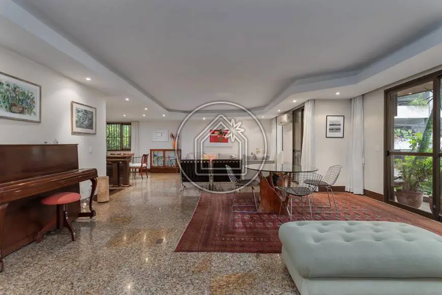 Foto 2 de Apartamento com 5 Quartos à venda, 260m² em Leblon, Rio de Janeiro