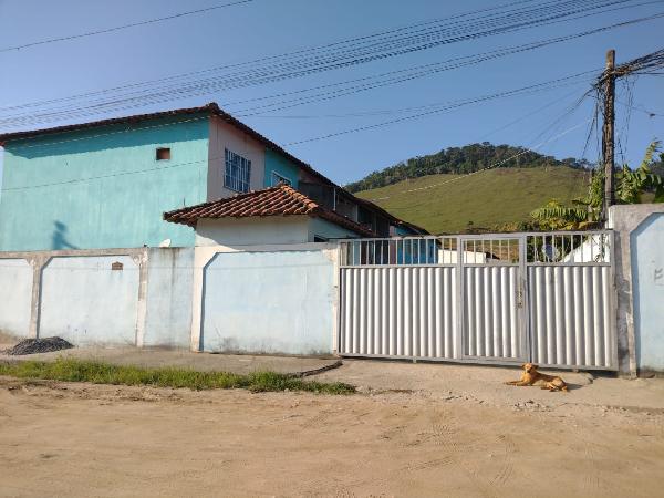 Foto 1 de Casa com 1 Quarto à venda, 54m² em Centro, Tanguá