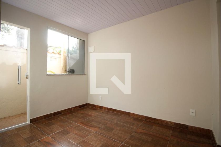 Foto 3 de Casa com 1 Quarto para alugar, 12m² em Piedade, Rio de Janeiro