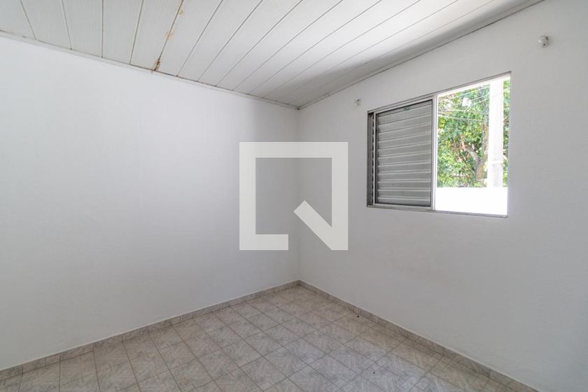 Foto 1 de Casa com 1 Quarto para alugar, 50m² em Vila Dalva, São Paulo
