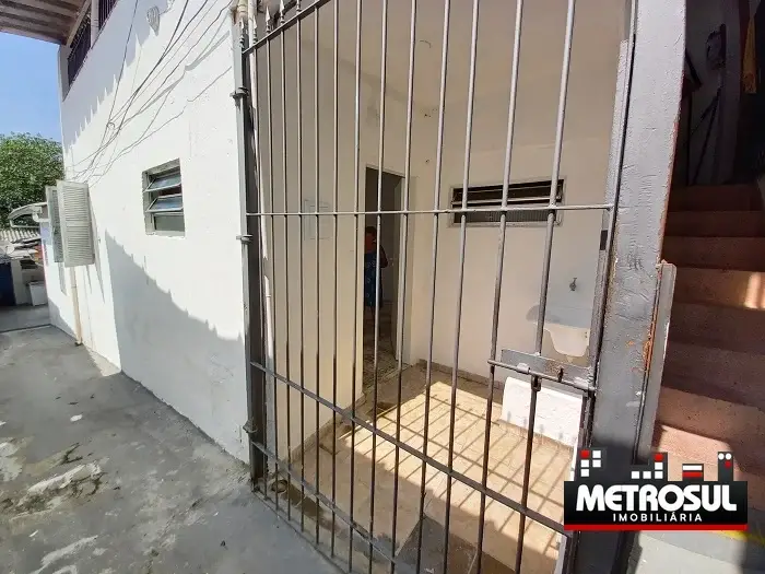 Foto 1 de Casa com 1 Quarto para alugar, 38m² em Vila Guarani, São Paulo