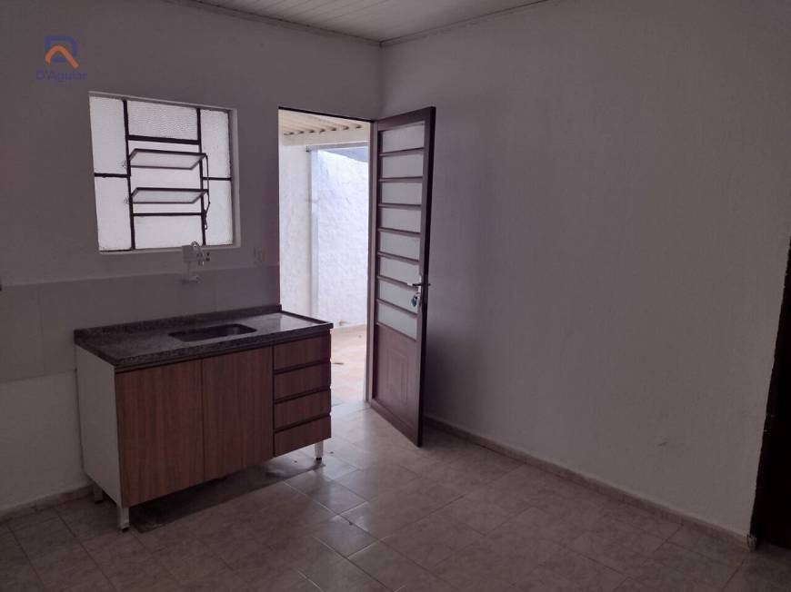 Foto 1 de Casa com 1 Quarto para alugar, 30m² em Vila Mazzei, São Paulo